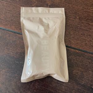 KKW Beauty ultralight beam & gloss PEACH